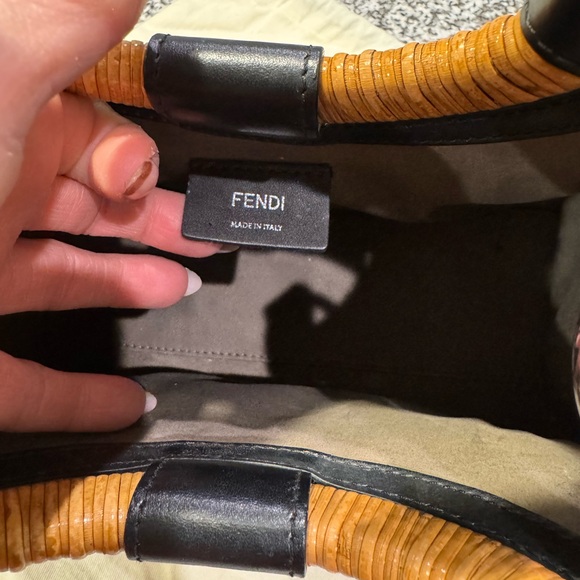 Fendi brown/black leather bag with bamboo tophandle. - Picture 5 of 5
